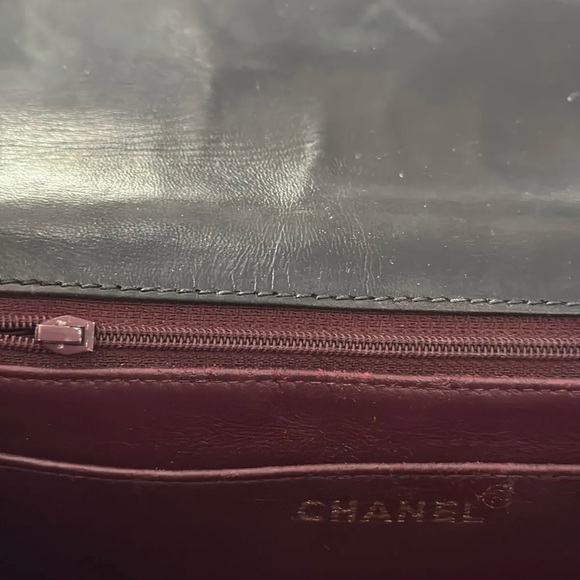 Chanel Diana Shoulder Bag - Picture 8 of 8
